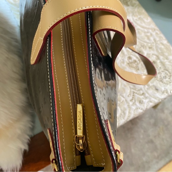 Arcadia Black Patent Leather Large Tote Travel Weekender Bag - Picture 4 of 9